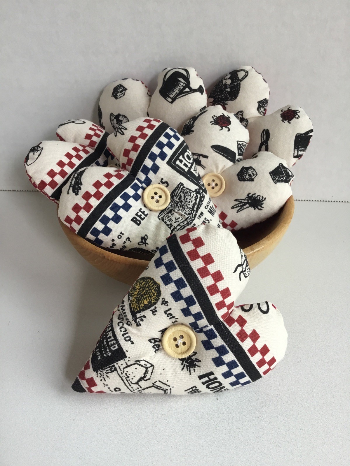 Set of 6 Prim Country Honey Bee keeper Print Bowl Fillers Ornies Tucks Decor NEW