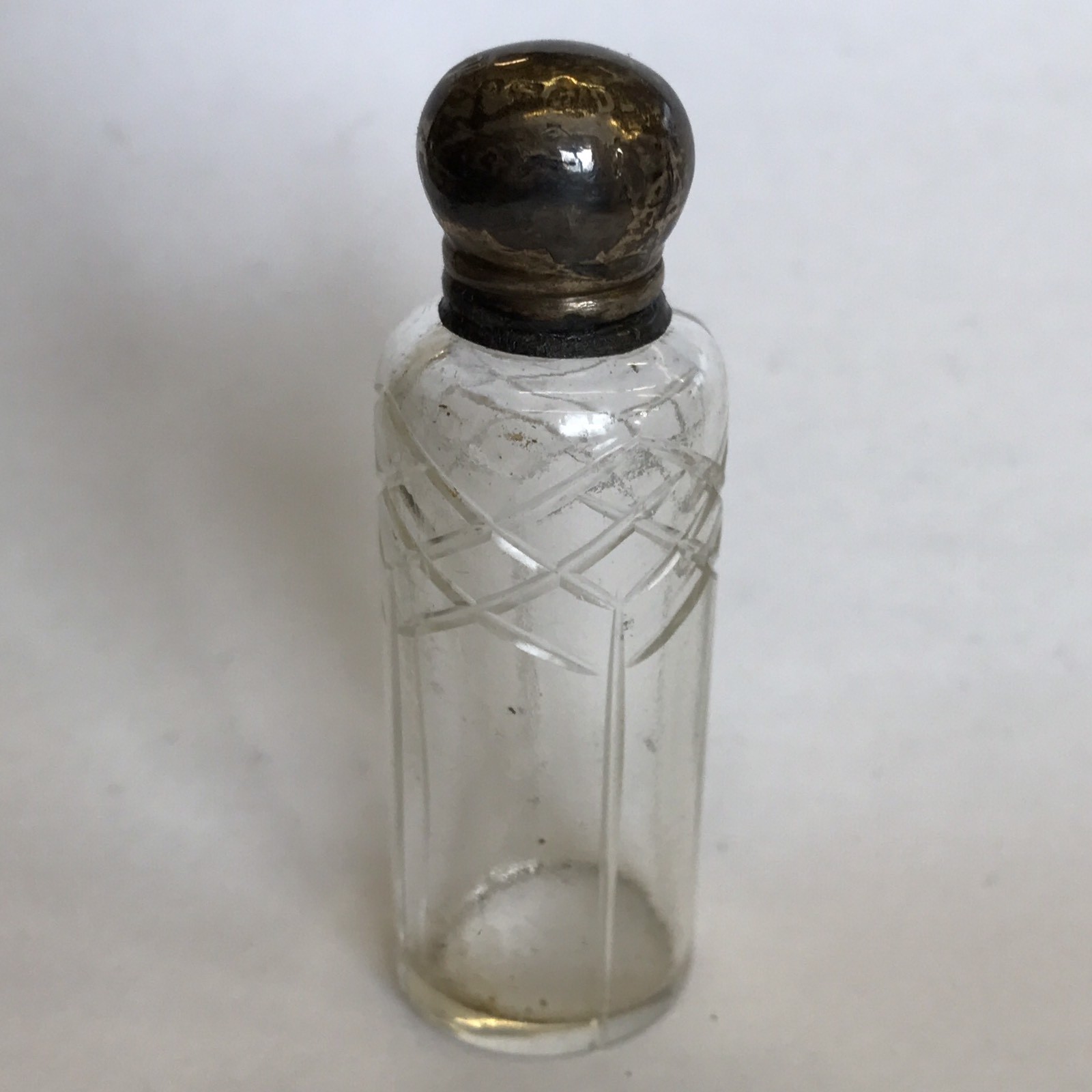 Antique Solid Silver Topped Scent Bottle 1914 6cm In Height