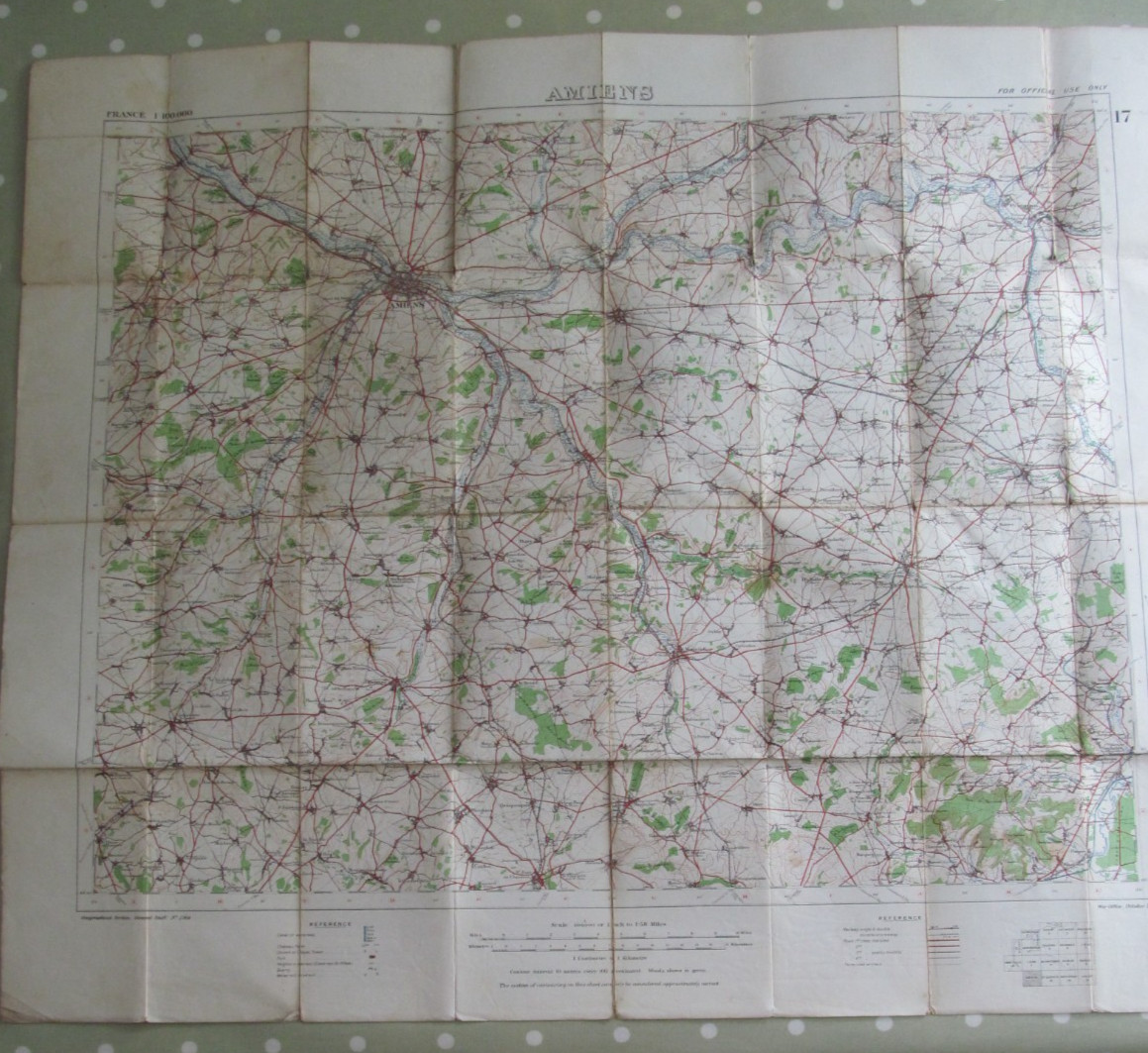 ANTIQUE WWI WAR OFFICE MAP OF AMIENS FRANCE SHEET 17 FOLDED CLOTH DATED 1915