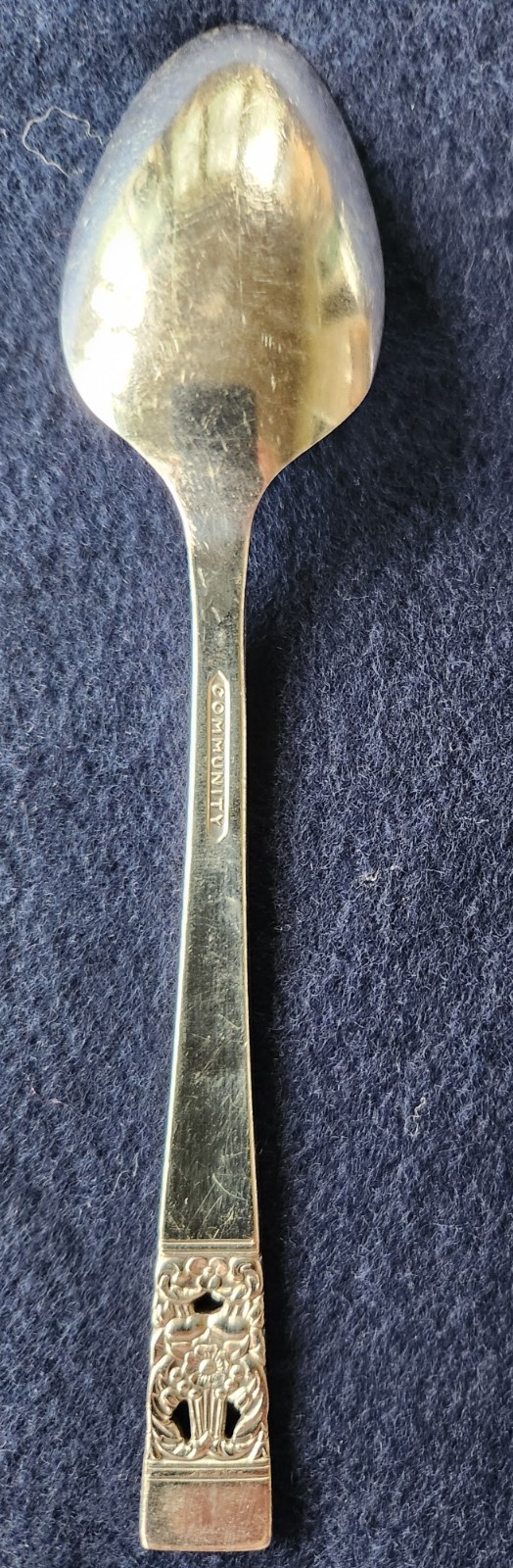 Oneida CORONATION Teaspoon Spoon Community 6 1/16″ Silverplate