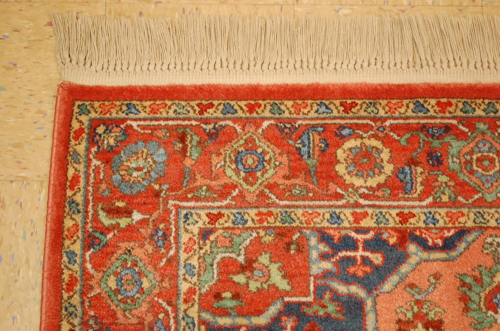 MINT AUTHENTIC AMERICAN KARASTAN MEDALLION SERAPI PATTERN #736 RUG CARPET 4.3×6