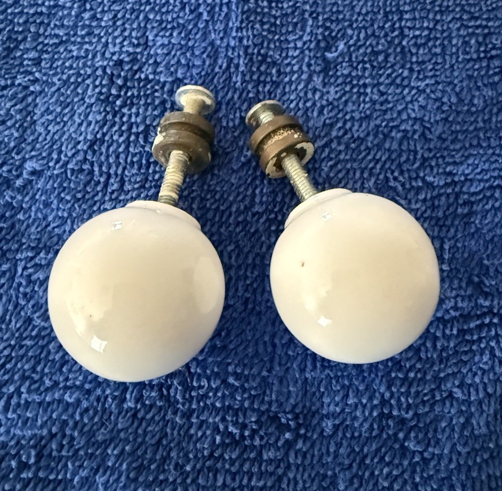 2 pcs. Vintage Drexel Style Declaration Knobs Pulls Kipp Stewart Porcelain