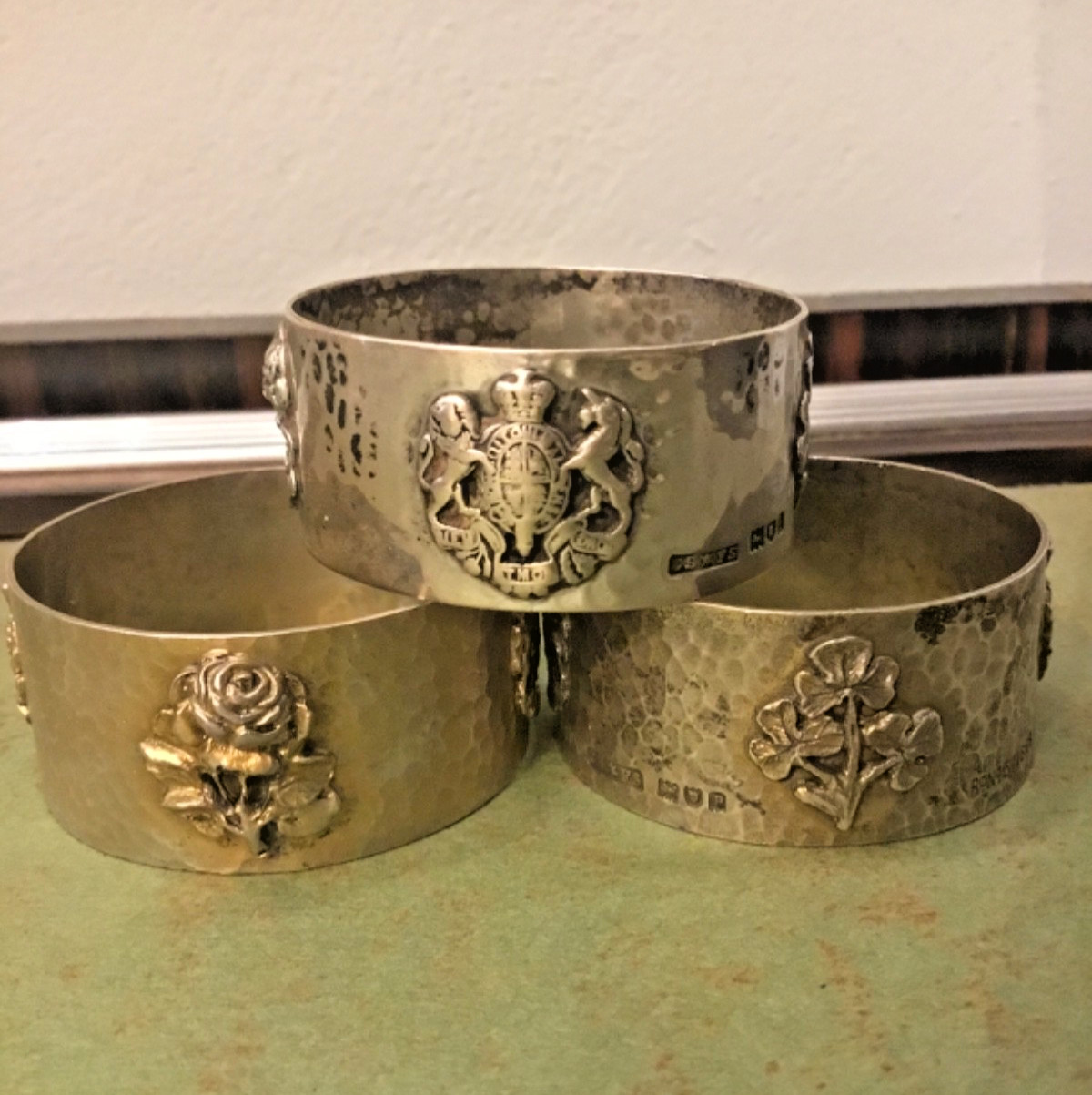 Set of 3 Edwardian silver napkin rings Royal crest & Ireland Scotland England
