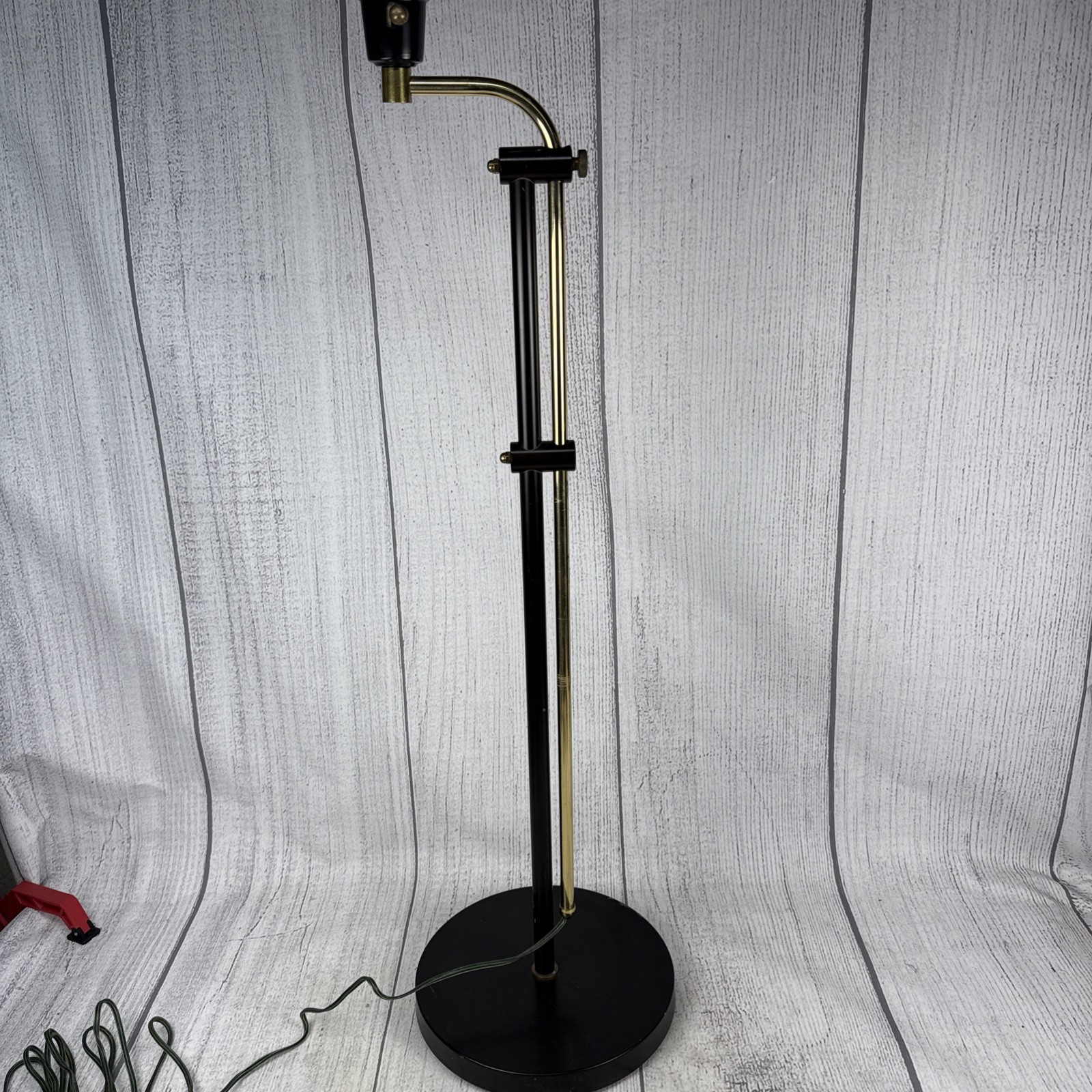 Vtg Mid Century Modern Style Floor Lamp Brass Adjustable 35” to 52” Tall – Clean