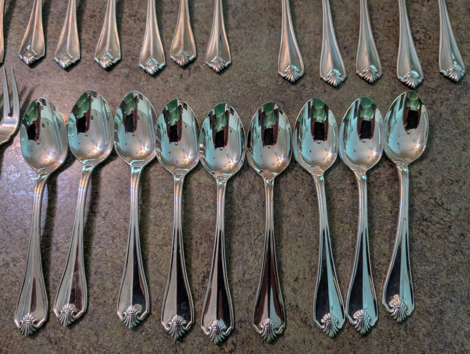 Oneida Silverplate Flatware Set Service 12 King James Pattern 93 Pieces
