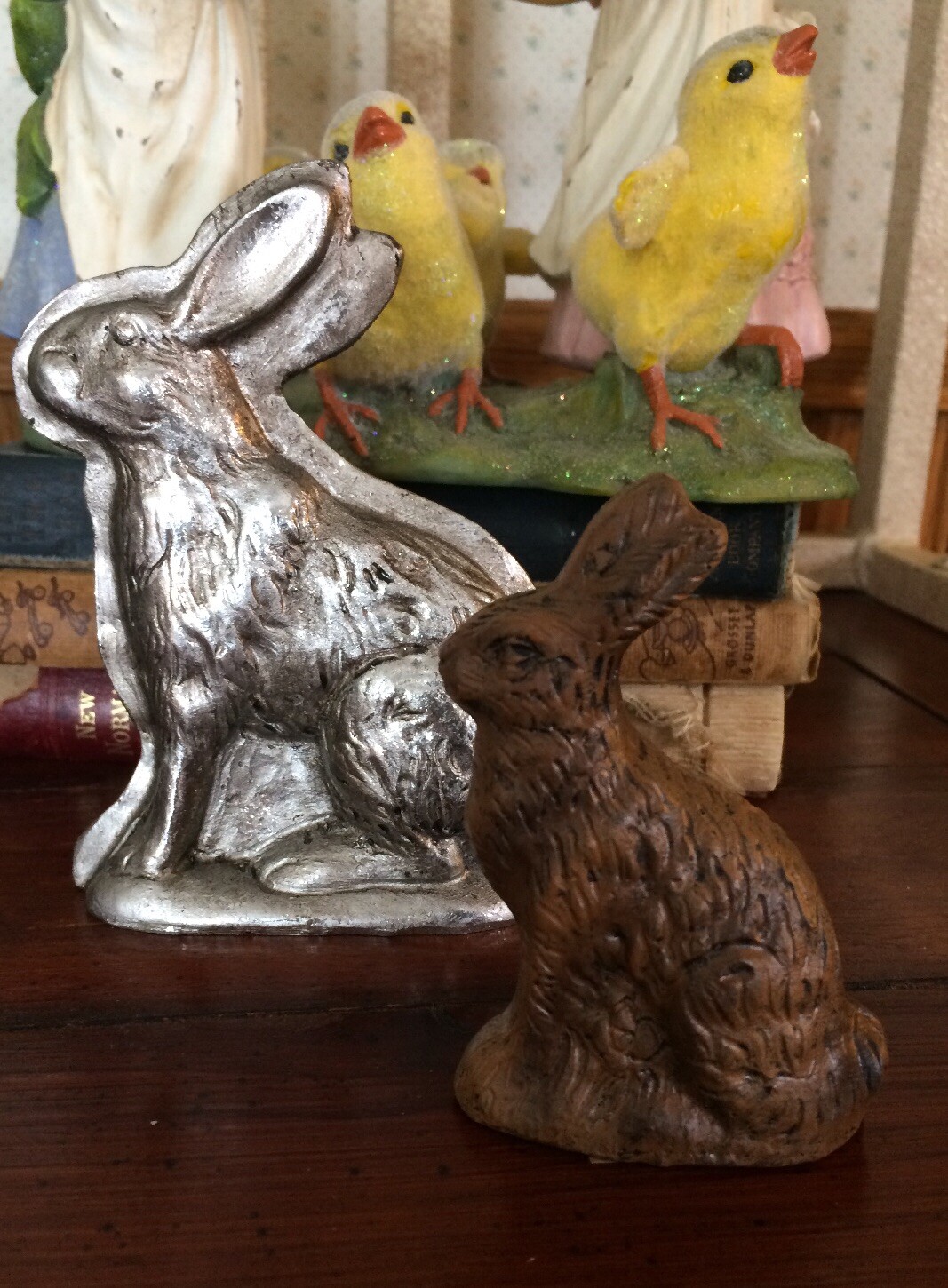 Primitive Chocolate Bunny Rabbit Resin Mold Figurine ~ Mini 3″