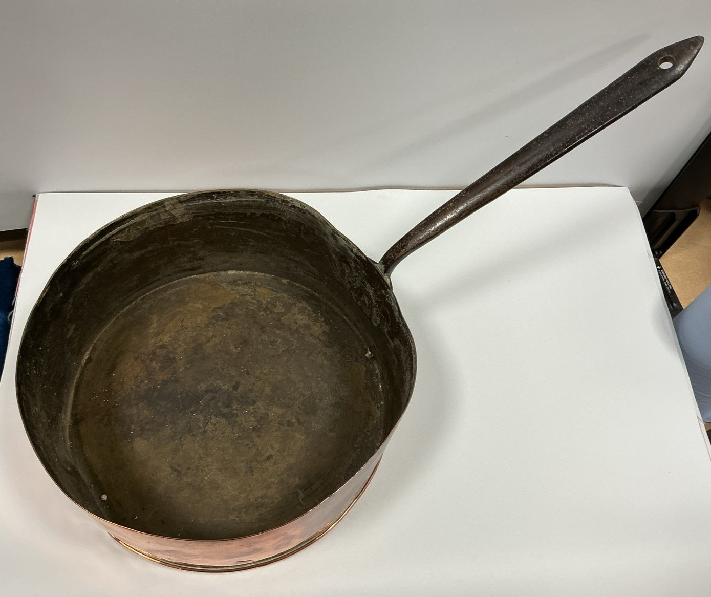 Antique 6‑Piece Copper Saucepan Set – 4 Saucepans + 2 Lids – Total Weight 5.45kg