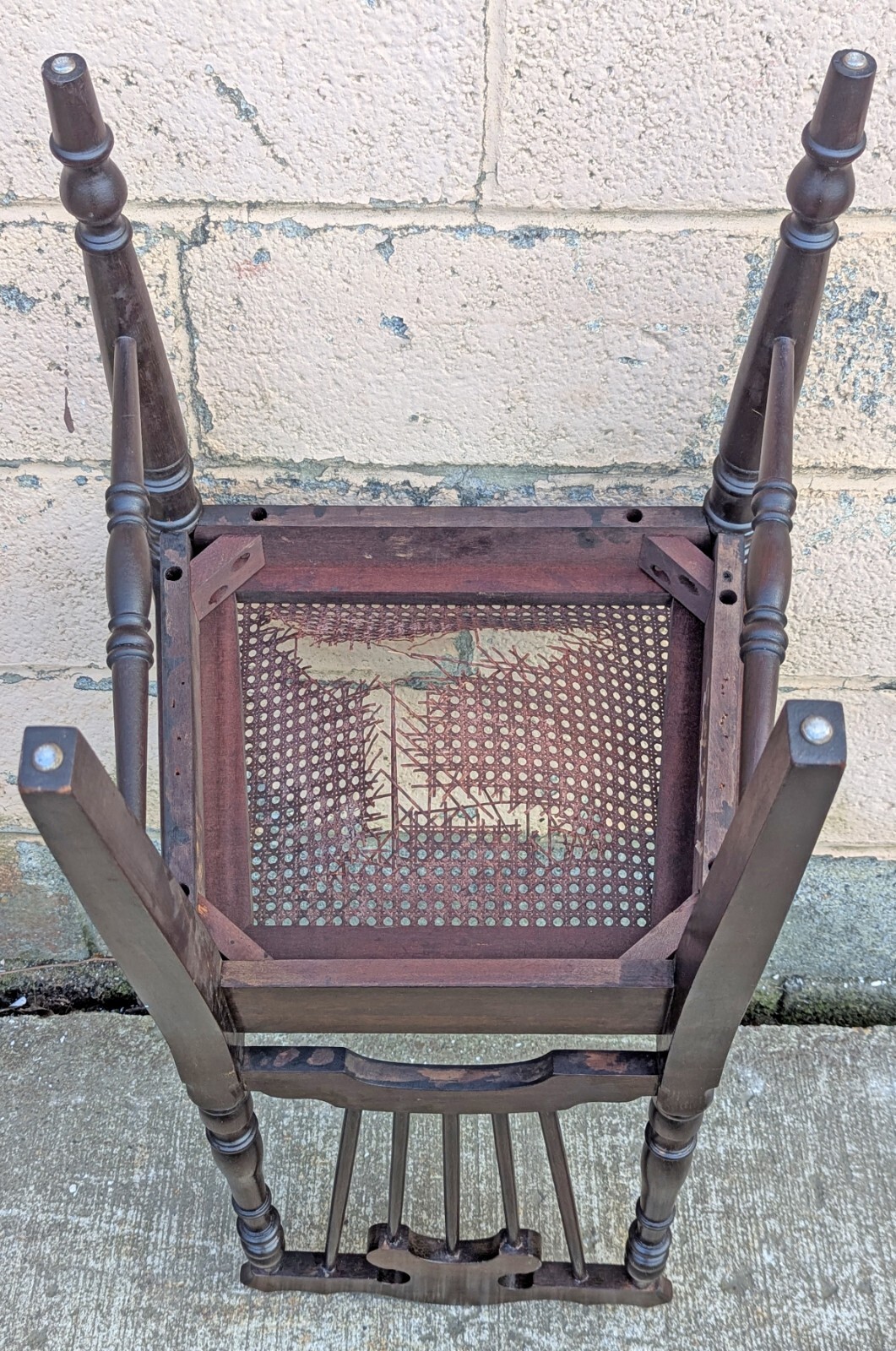 Antique Victorian Spindle Back SOLID Wooden Side Accent Dining Chair Caned Seat