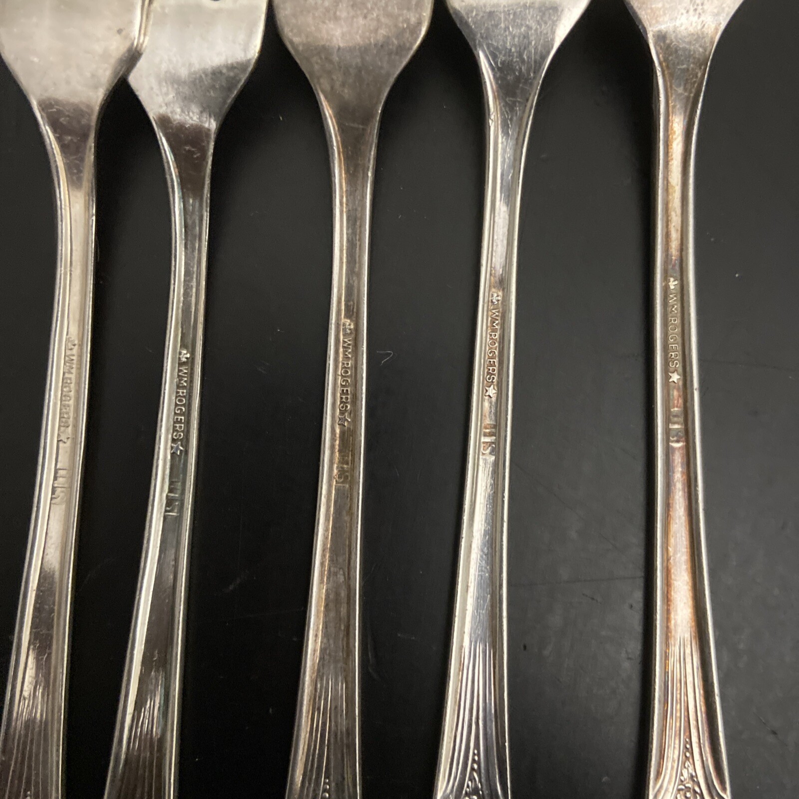 Vintage Wm Rogers 1938 DEVONSHIRE/MARY LOU Cocktail/Seafood Fork 5 1/2″