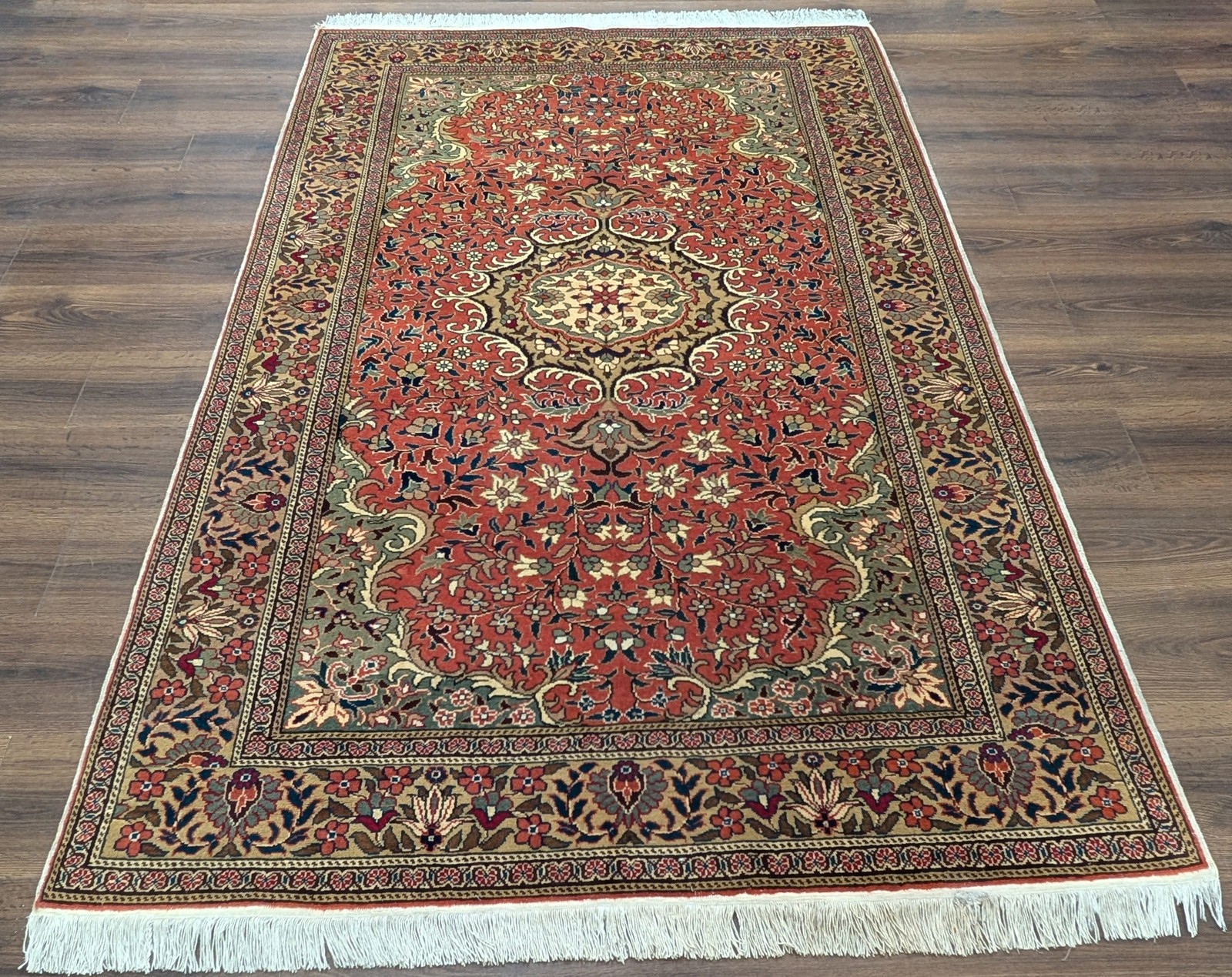 Turkish Sivas Rug 5×7, Medallion, Rust Red, Hand Knotted