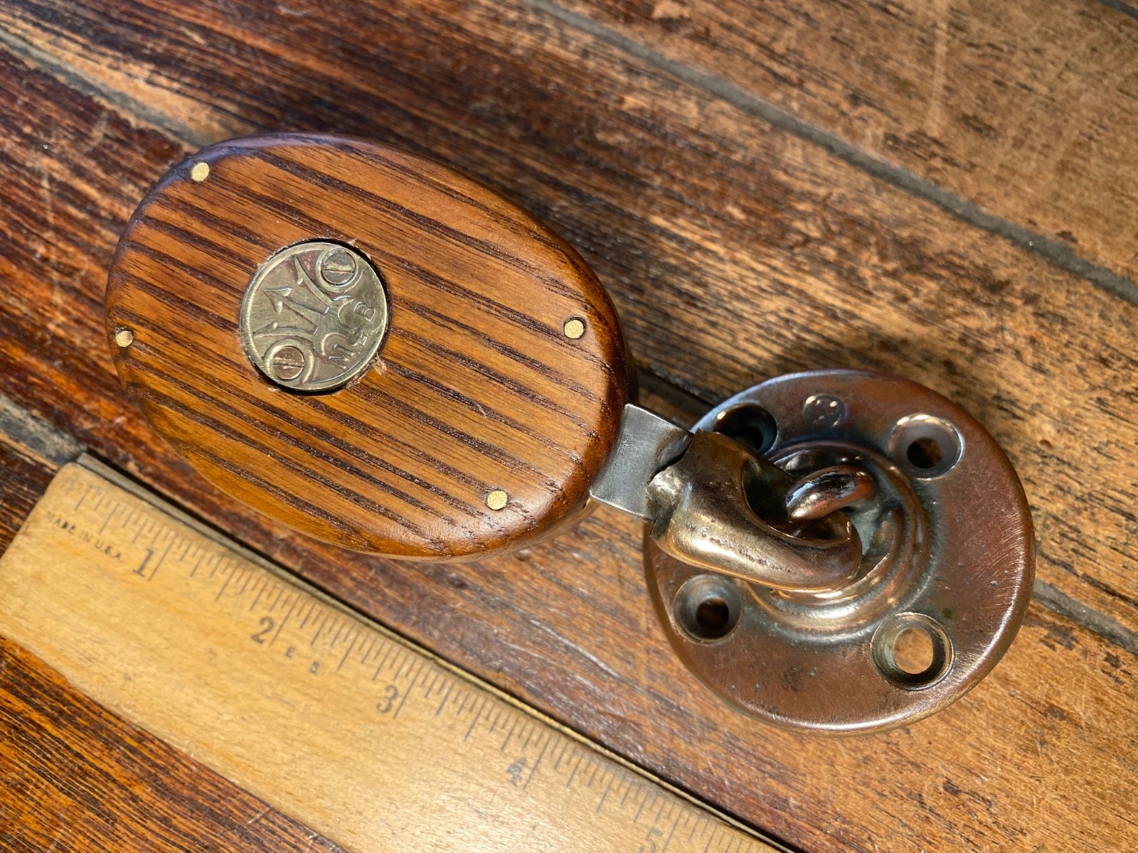 Vintage Refinished Merriman Ash Wood Single Block w/Deck Mount 1 3/4″ Sheave