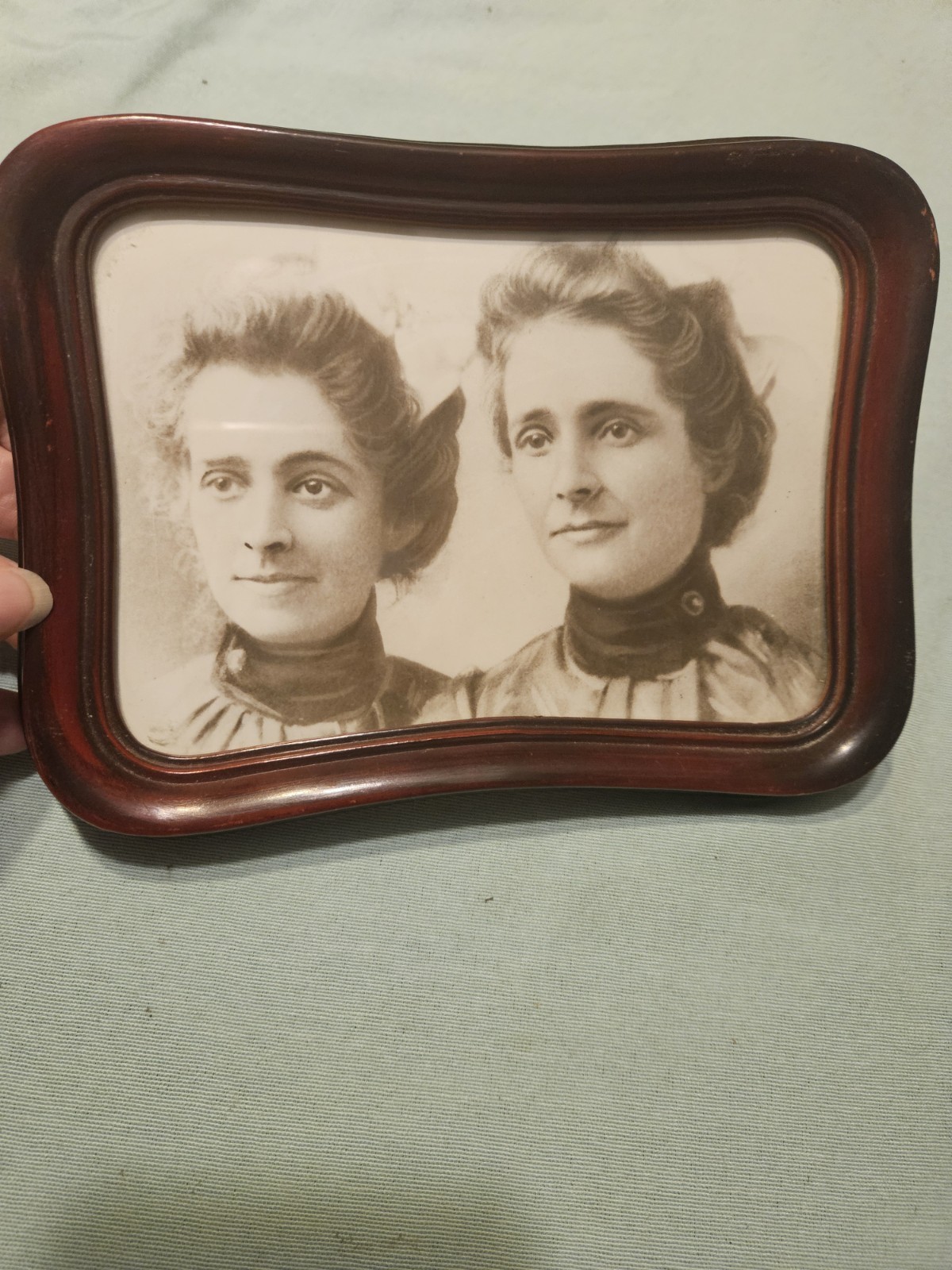 Antique Bakelite Frame Sisters Picture 8″ X 6″ 1920’s History Made In USA 17962