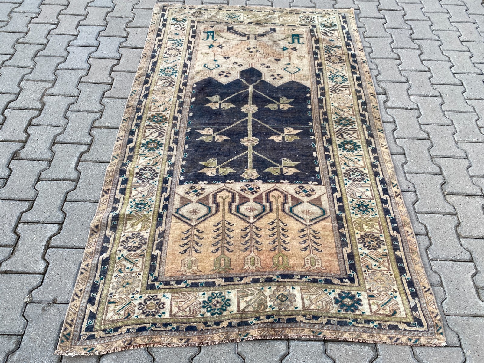 Turkish Area Rug 4.1 x 6.5 ft Vintage Handmade Wool Living Room Carpet