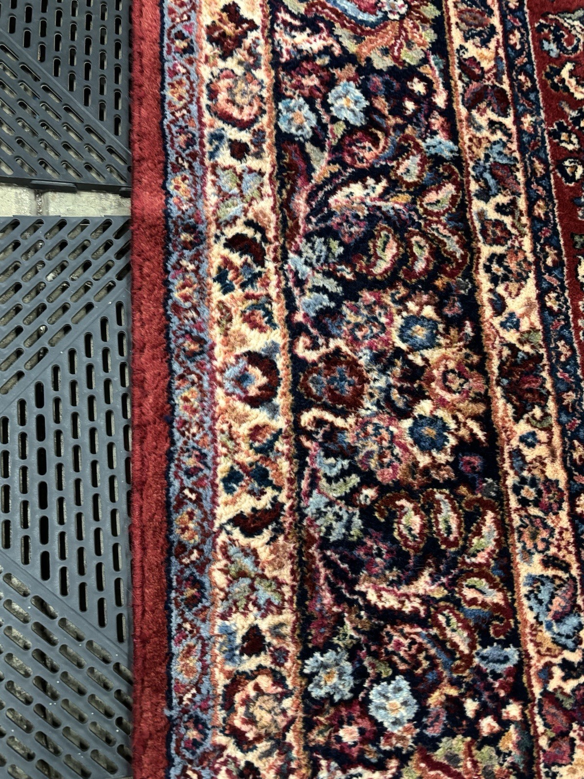 Authentic 8.8 x 10 Vintage Karastan Red Sarouk Rug #785
