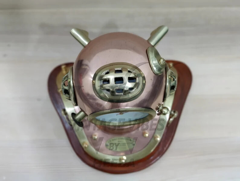 Handmade Brass / Copper Finish Diving Helmet Working Clock Nautical Desktop Gift