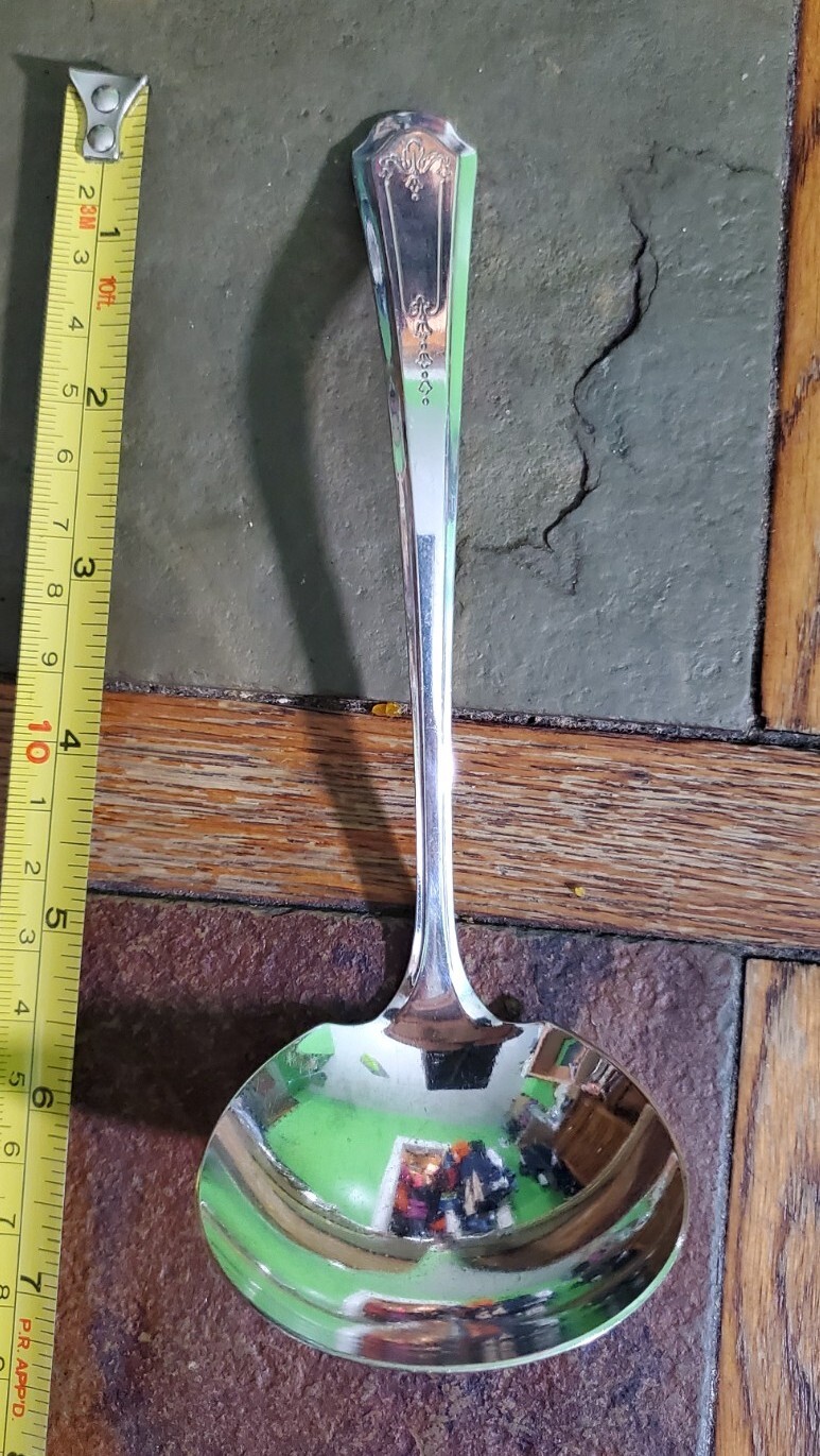 c1923 ELITE / ASTOR / PRESIDENT PATTERN SILVERPLATED GRAVY 🤎 LADLE