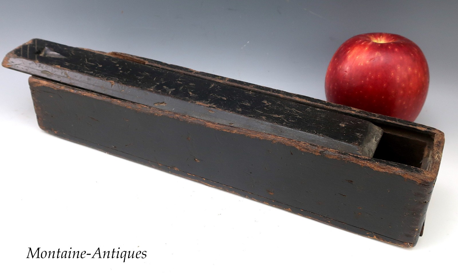 Painted Slide Lid Candle Box circa 19th century