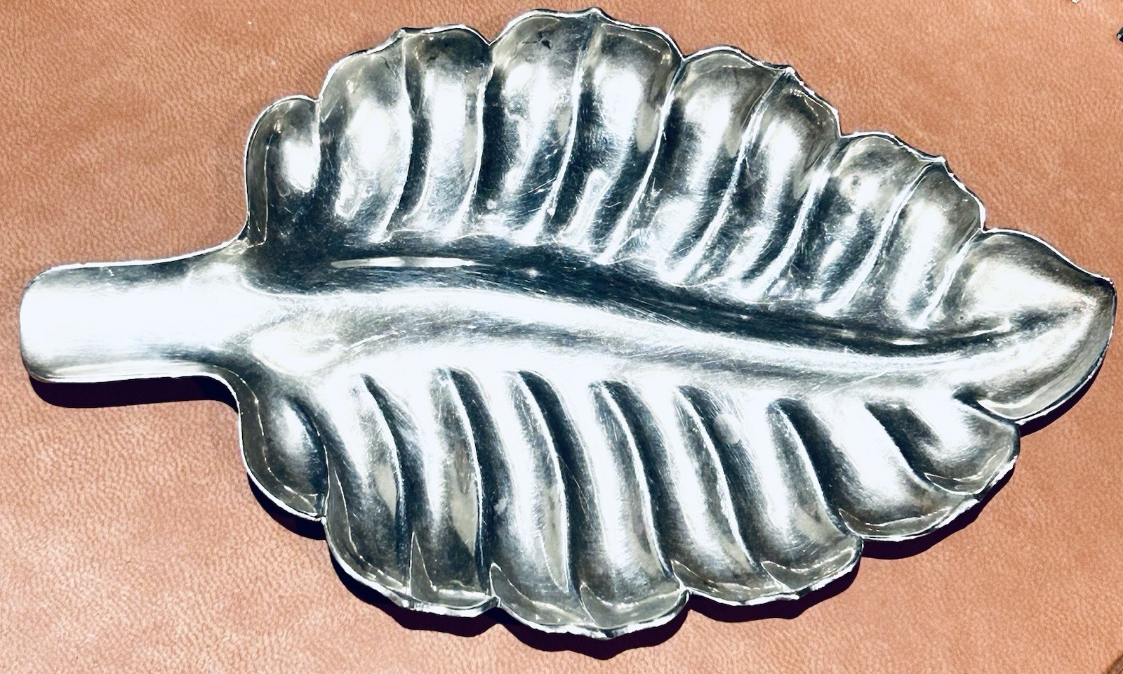 Vintage Sanborns Mexico 72.24 Grams Sterling Ribbed Leaf Dish Signed LF 5.5”
