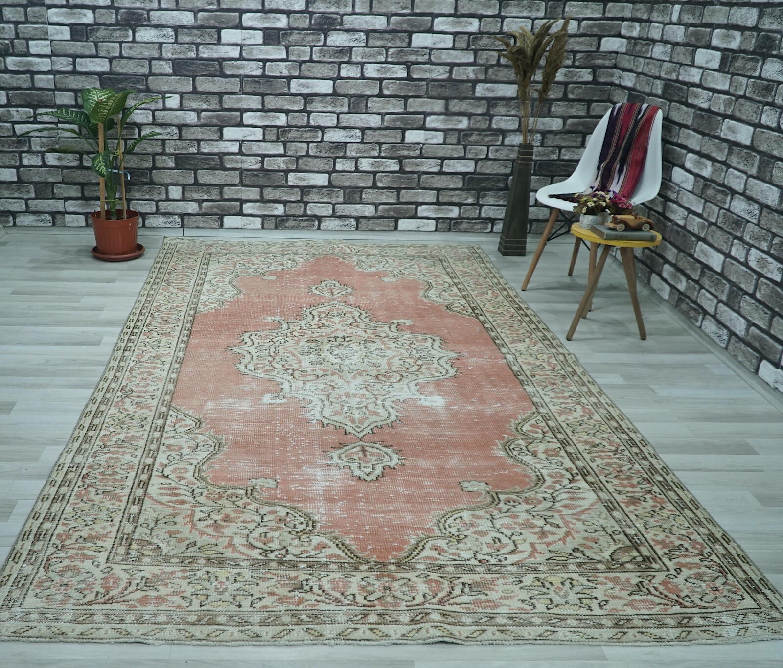 Vintage Turkish Rug, Red Wool Woven Rug, Boho Decor Rug Carpet 6×10.17 ft H-1626