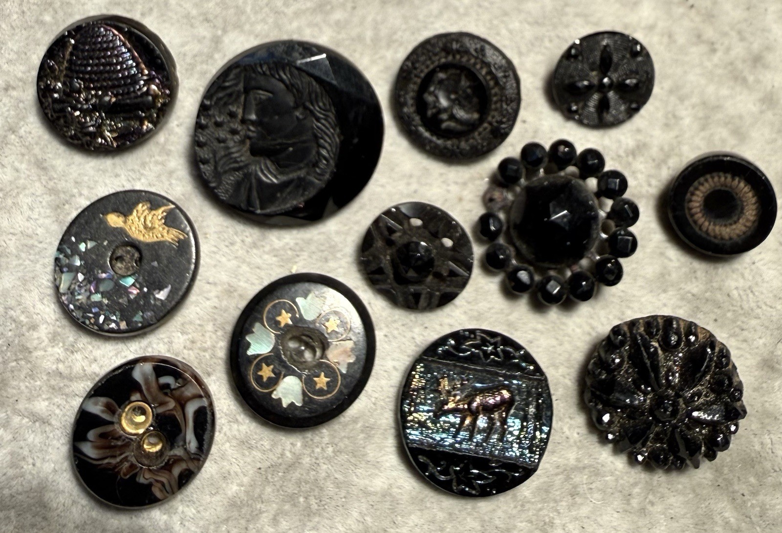 Antique Button Group 12 Only Horn , Glass In Metal , Glass 3/8”-1”Diameter