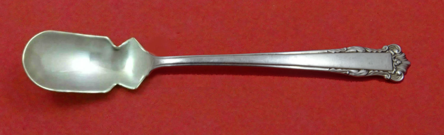 English Shell by Lunt Sterling Silver Horseradish Scoop Custom Made 5 3/4″