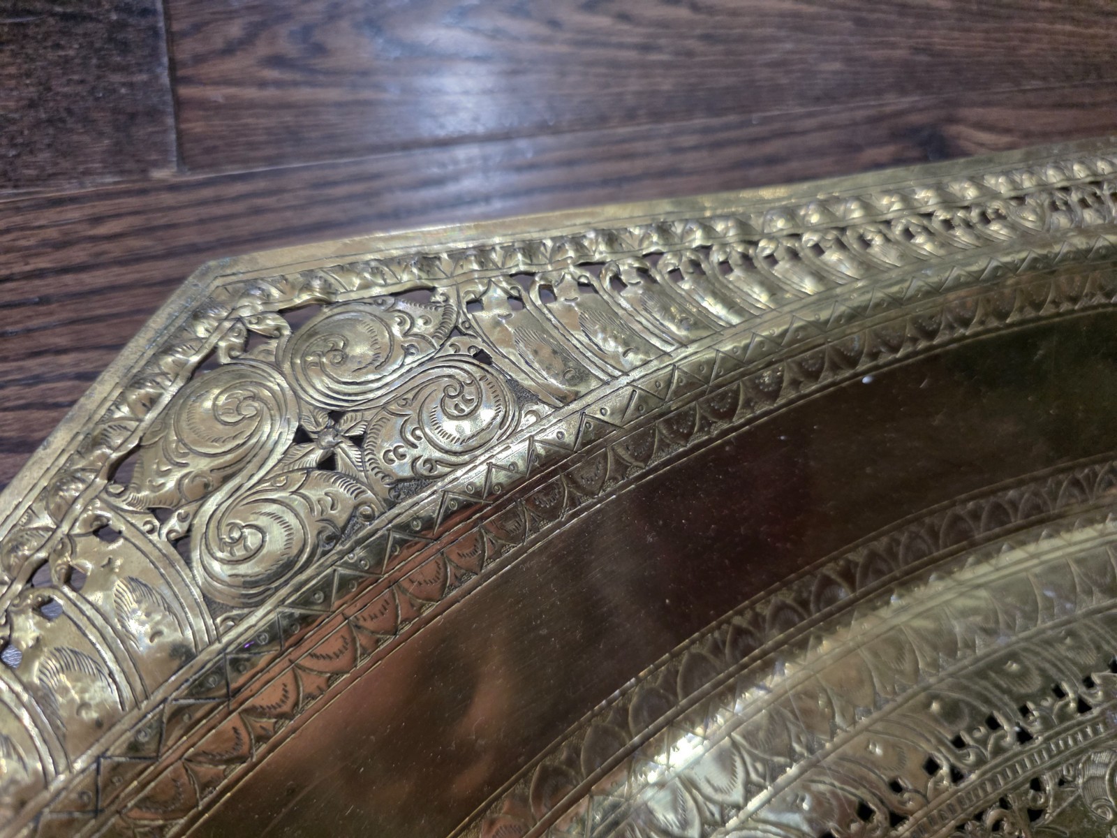 Antique Hand-engraved Large Ceylon Brass Tray octagon 30″