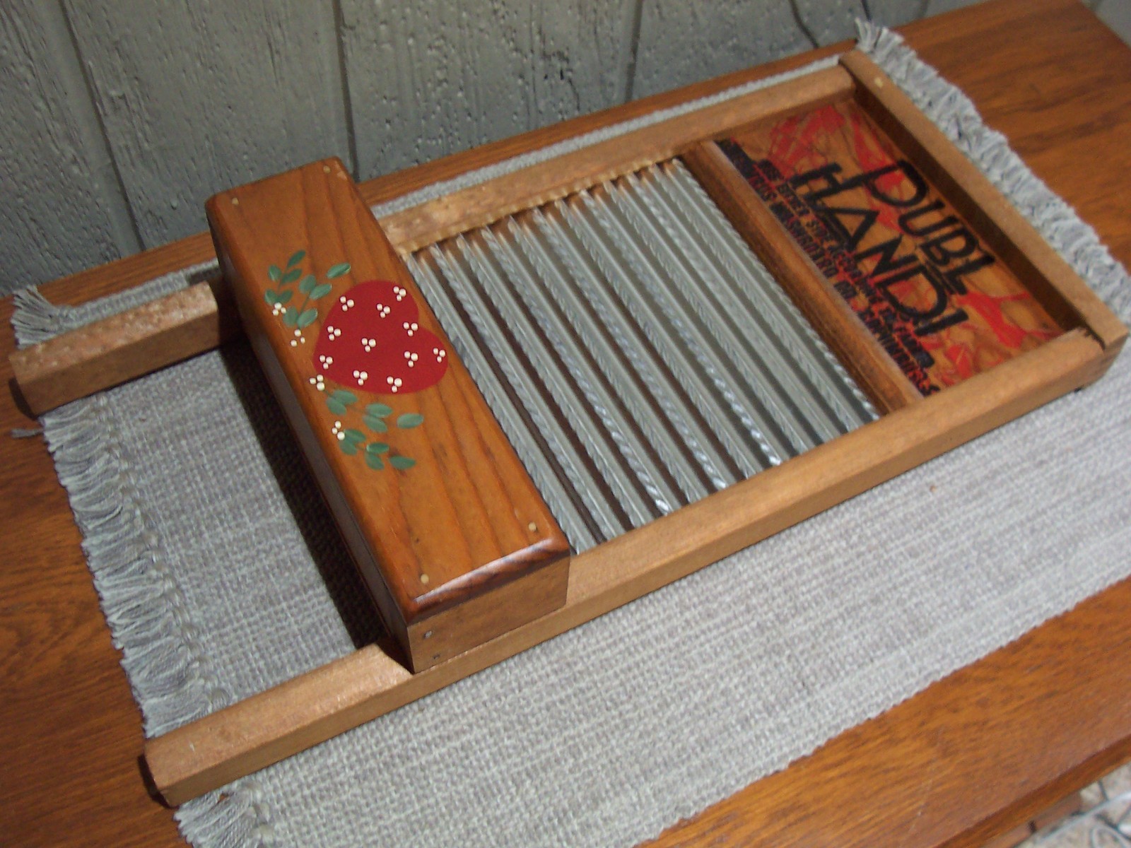 Crafted DUBL HANDI Washboard Co Columbus Ohio Mail or Soap ledge 18″ X 8 1/2″