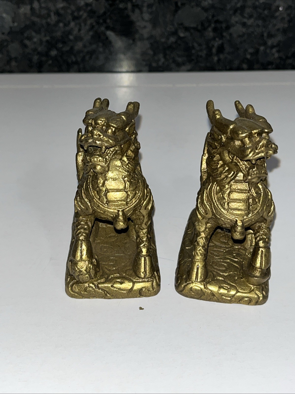 Two Ancient bronze fengshui wealth kylin Kirin Chi-Lin Kilin Qilin Animal statue