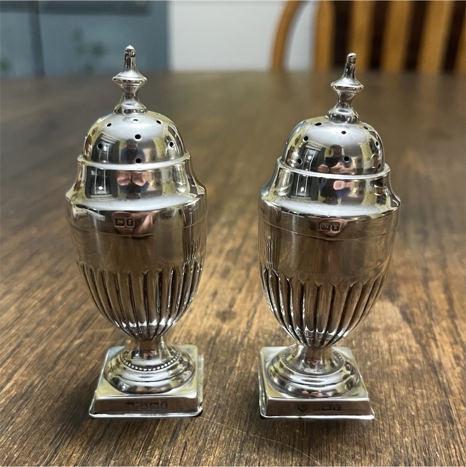 English Sterling Silver Salt & Pepper Shakers, Thomas Hayes, Birmingham, 1906