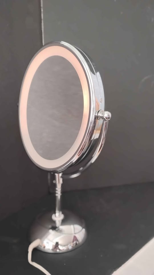 Conair Lighted Make Up Mirror Dual Sided Vanity Adjustable Angle Mirror