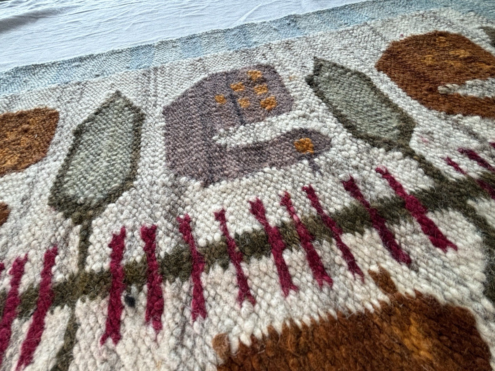 Handwoven Small Wool Rug Doormat Kitchen Approx 2×3 ft Fringe Edges