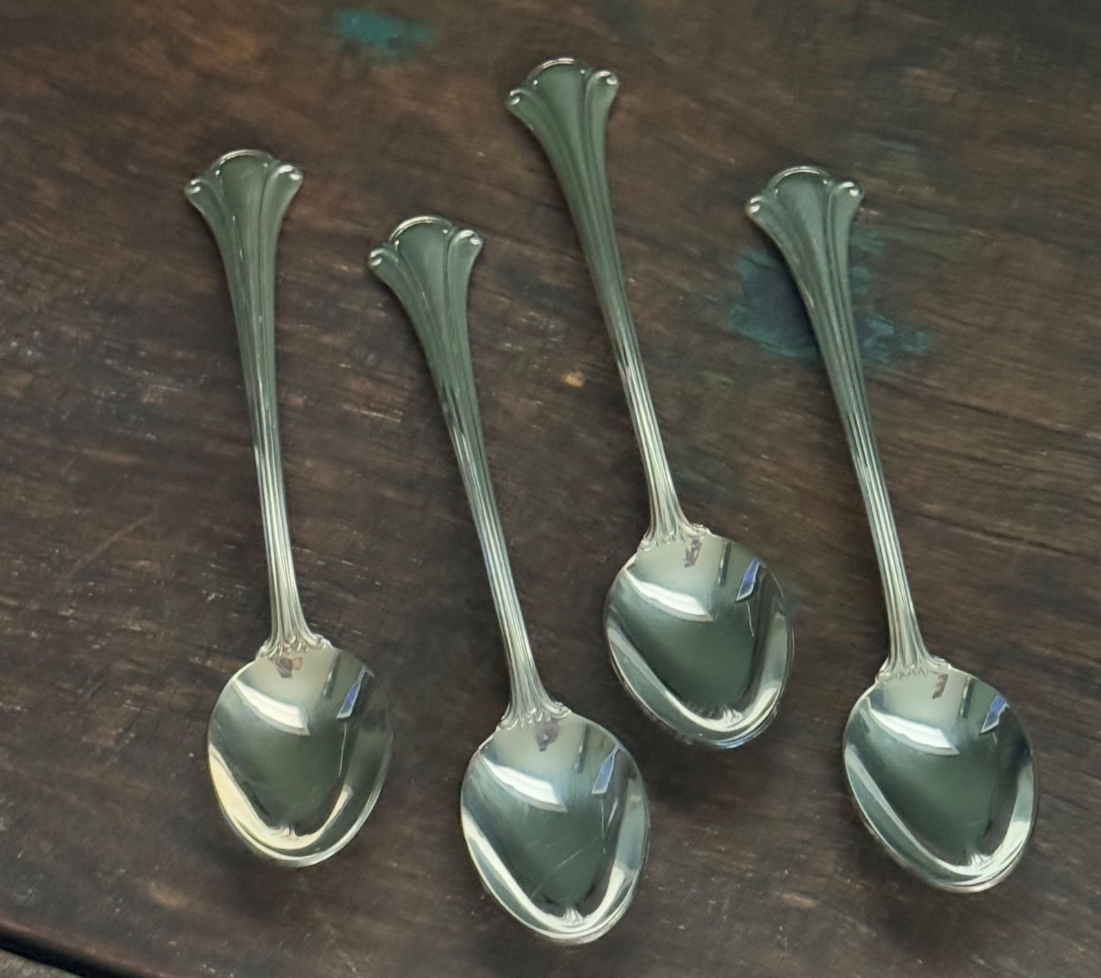 Four International Deep Silver Silver Plate Resplendence 6″ Teaspoons
