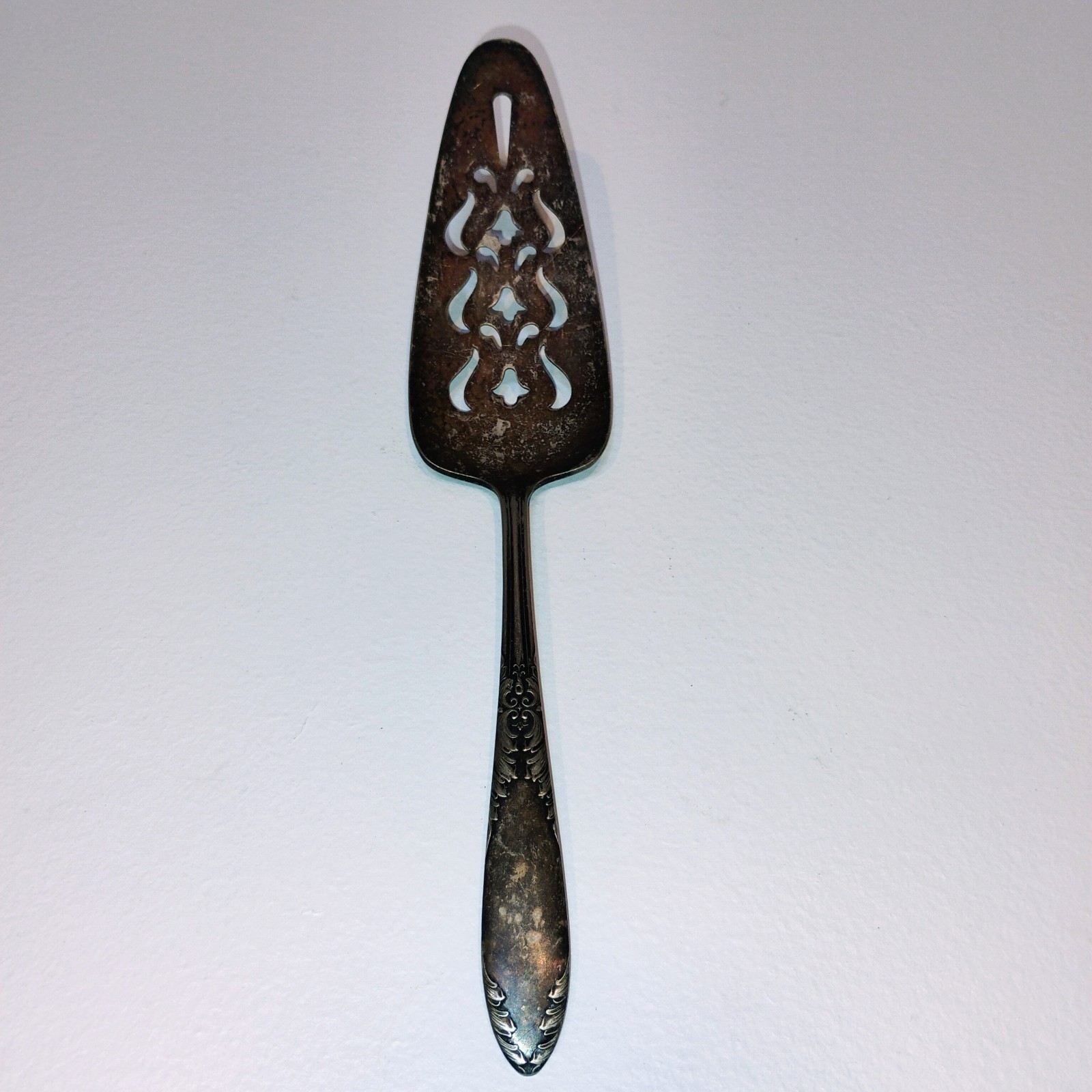 Vintage National Silver Co Royal Rose Silverplate Pie/Cake Server 1939 Ornate
