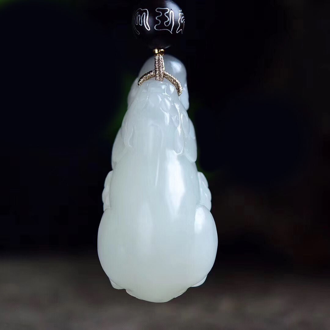Large 70g Authentic Handcarved Fine Hetian White Jade Pixiu Pendant Necklace