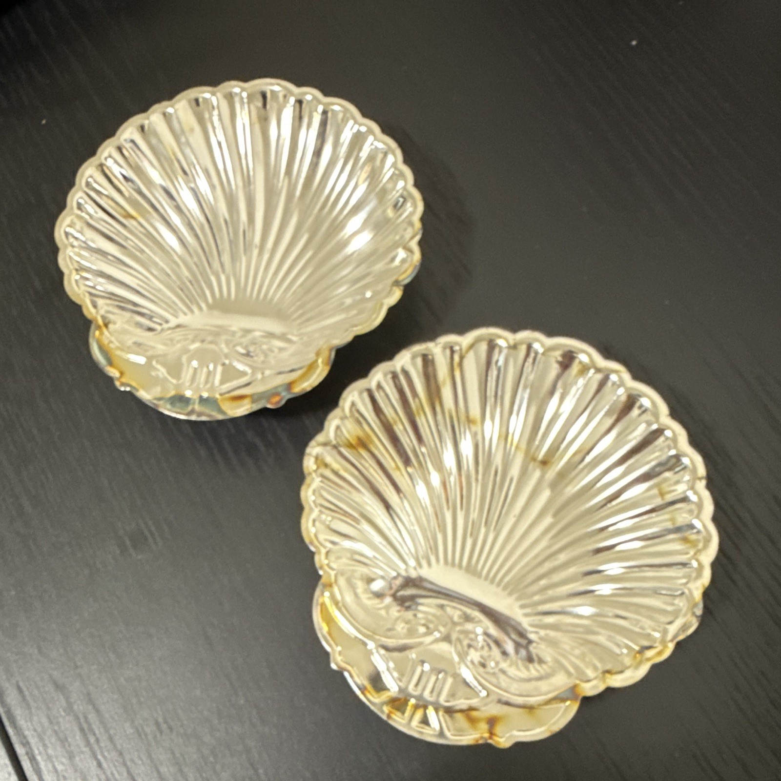 Old Hampshire Silversmiths Vintage Silverplate Shell Tray Set of 2-4inch