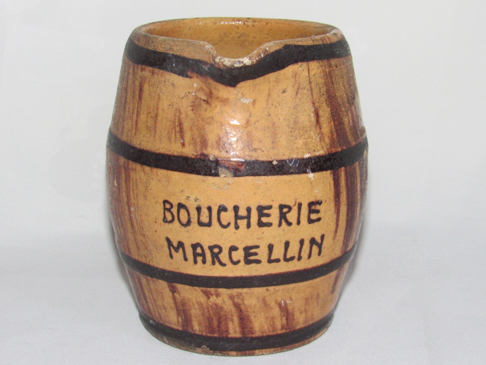 07E14 OLD STONEWARE ADVERTISING BARREL PITCHER ADVERTISING CRAFT BUTCHER MARCELLIN