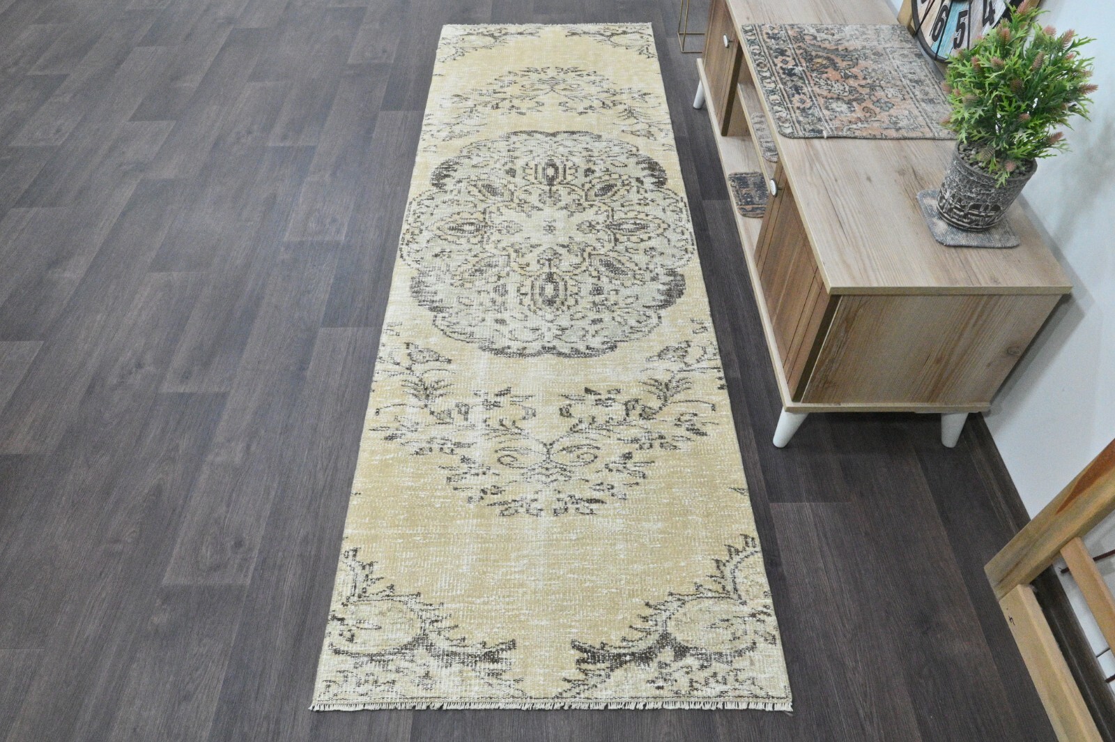 Vintage Turkish Runner Rug 3x8ft BEIGE Handmade Anatolian Oushak Hallway Wool