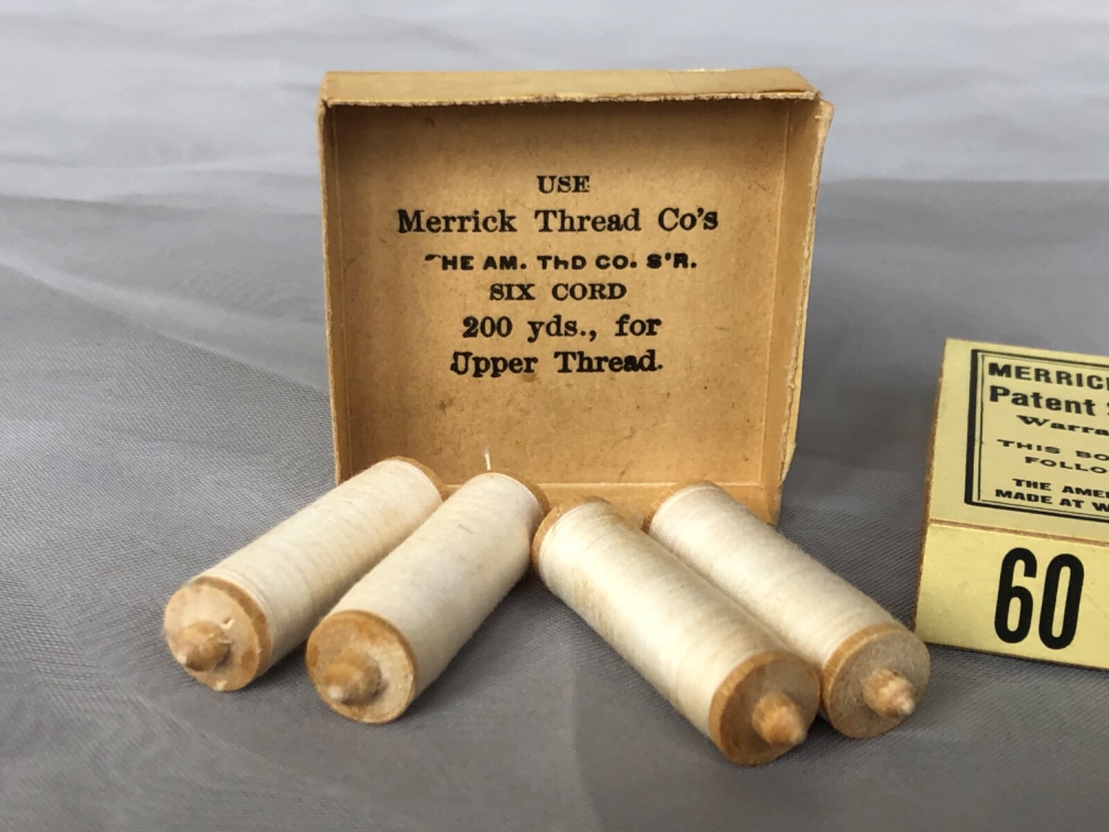 Merrick Thread Co ANTIQUE Patent Shuttle Cotton Bobbins in Box VINTAGE Thread