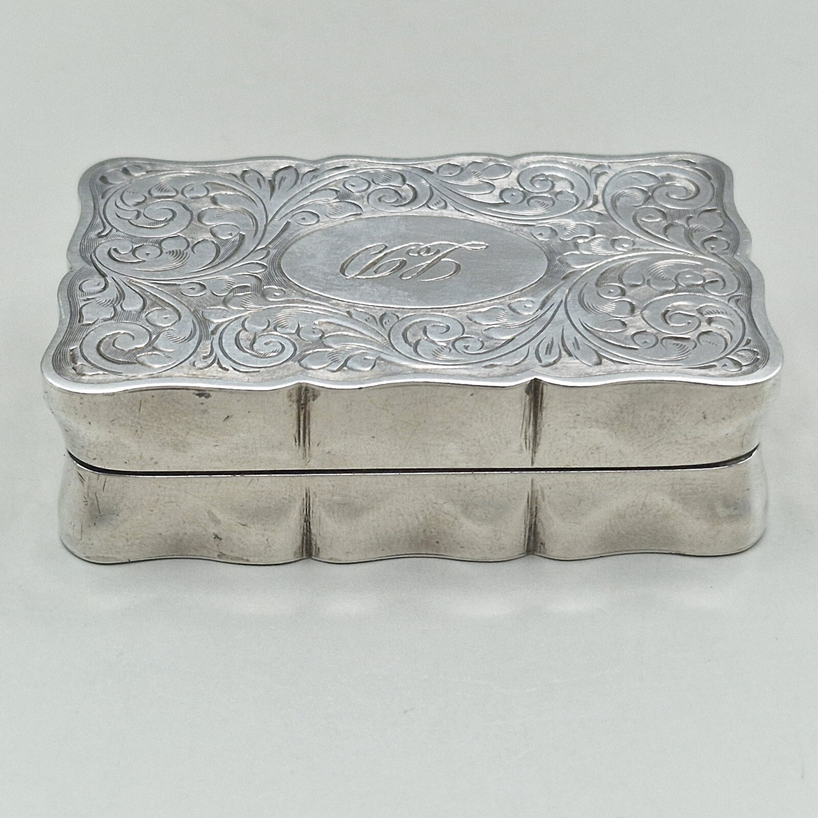 Sterling Silver Rectangular Table Snuff by M Kamin & Co Ltd 1977 Jubilee Mark