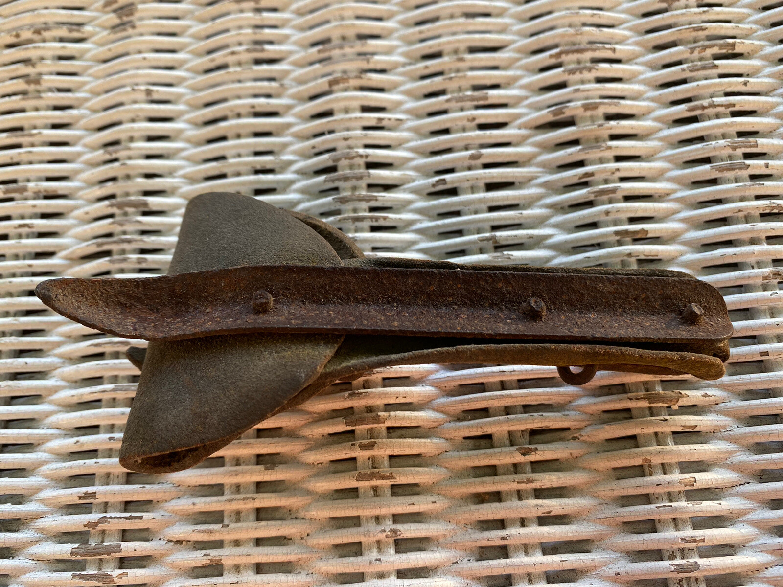 Primitive Hand CORN HUSKER SHUCKER Hand Tool Leather Straps Metal Farm