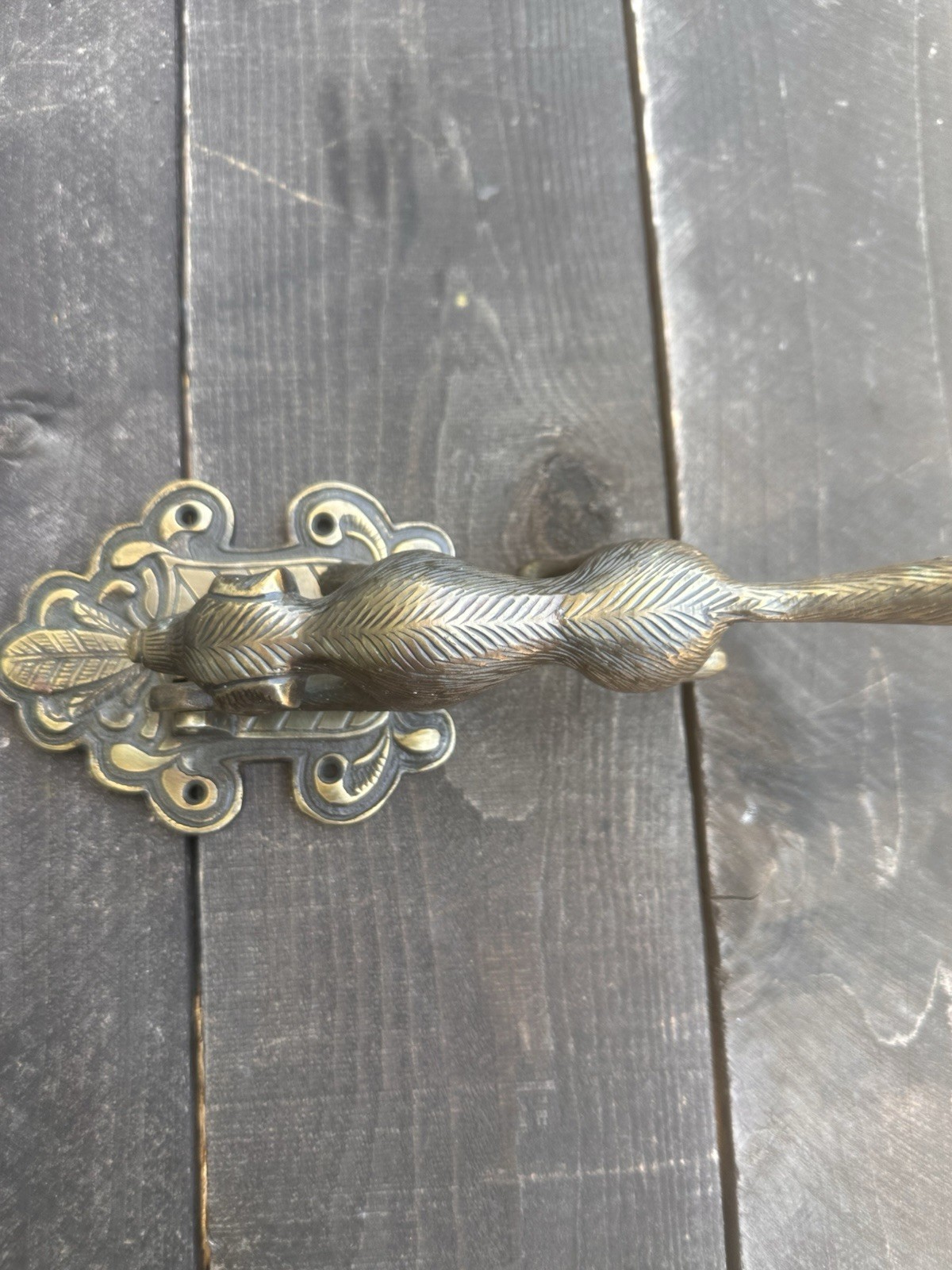Vintage Look Dog DOOR KNOCKER Dog Dark Finish Doggy Dog Door Decor