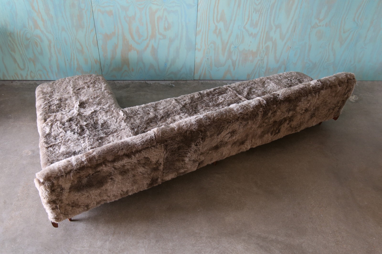 1960s Boomerang Sofa by Adrian Pearsall in Icelandic Sheep Wool
