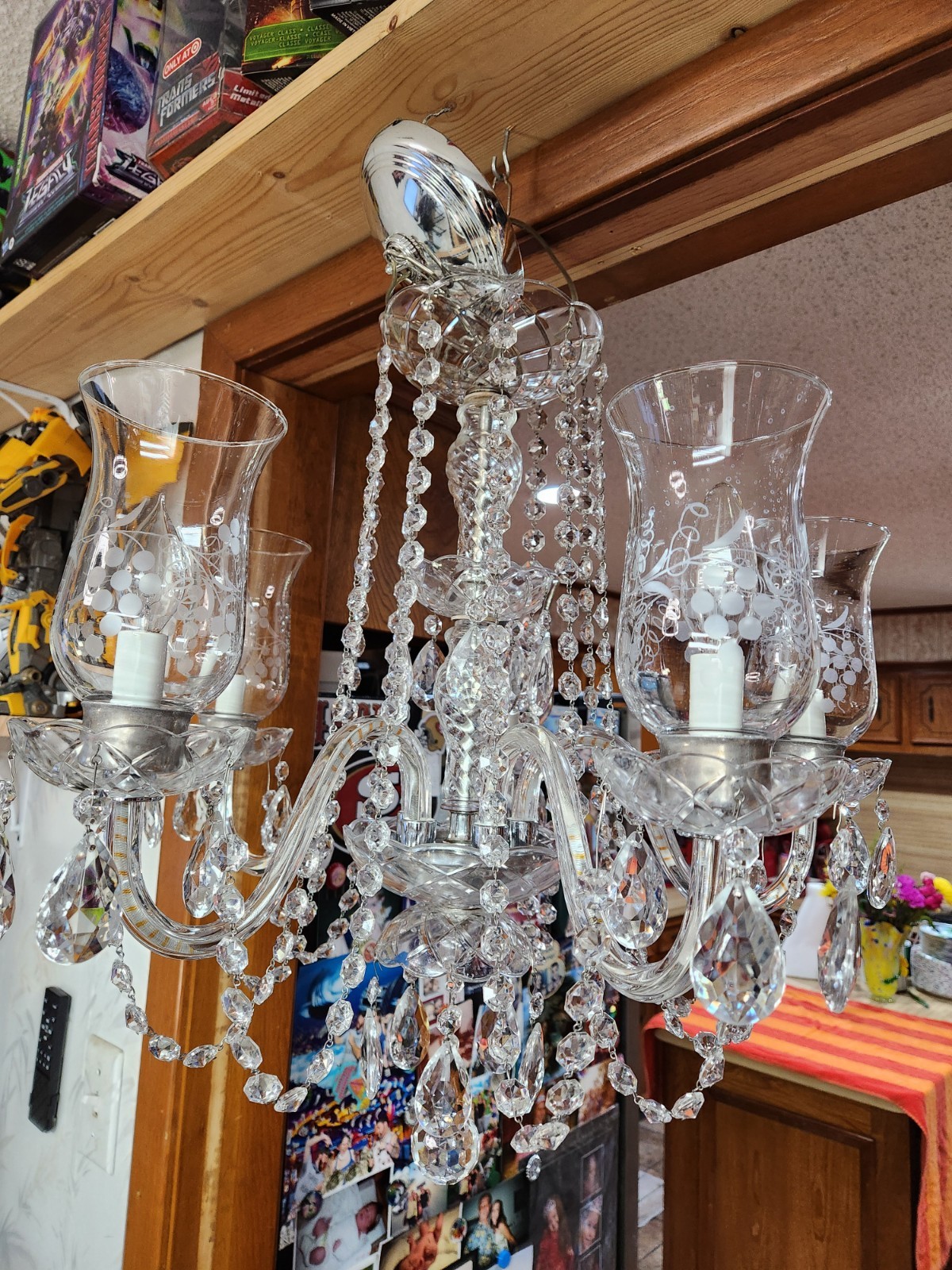 Beautiful Vintage 1980’s CHANDELIER Crystal / Glass Construction Elegant Piece !