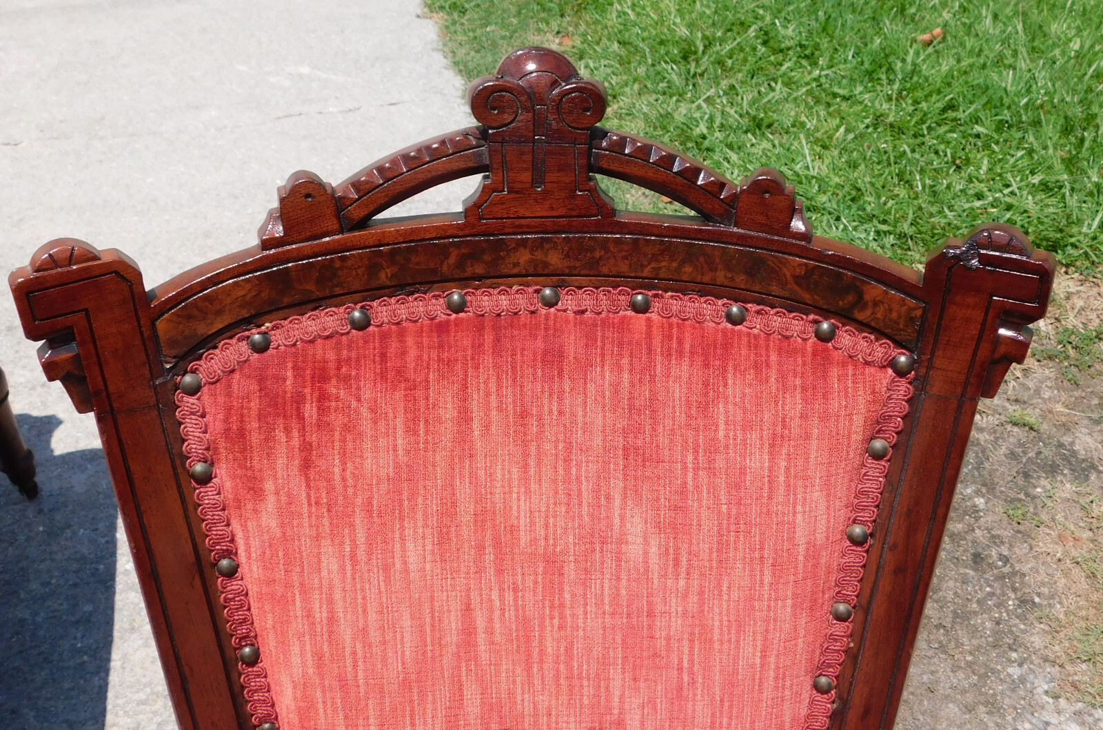 Sweet Walnut Victorian Parlor Set