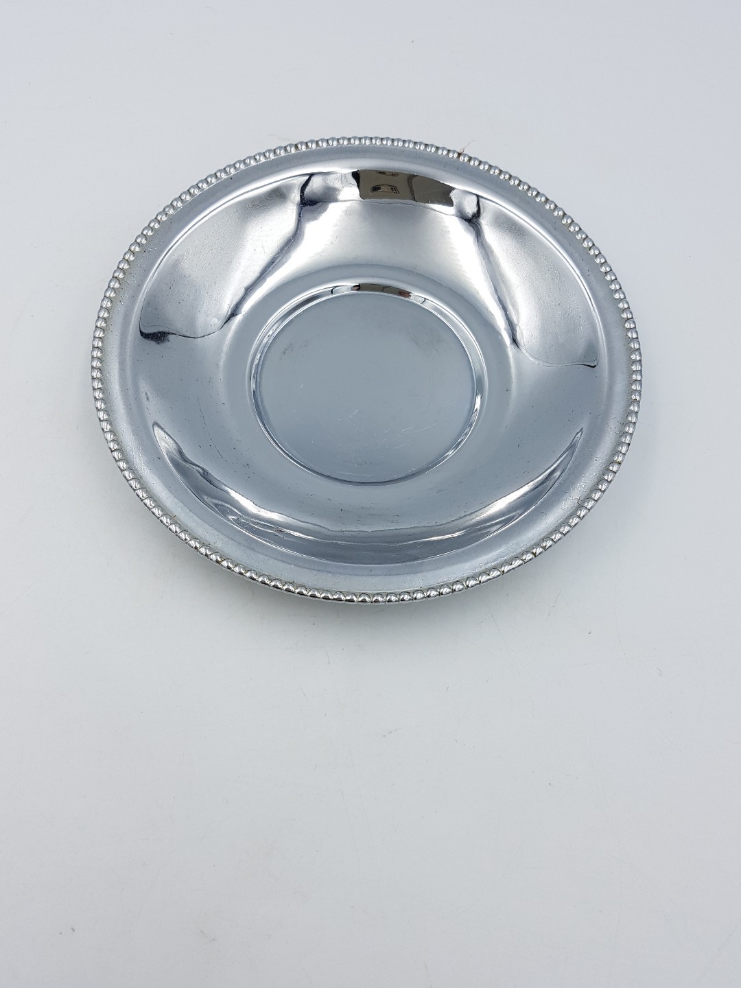 VINTAGE SILVER PLATED ROUND BON BON PLATE DISH BEADED RAISED EDGE-ENGLAND