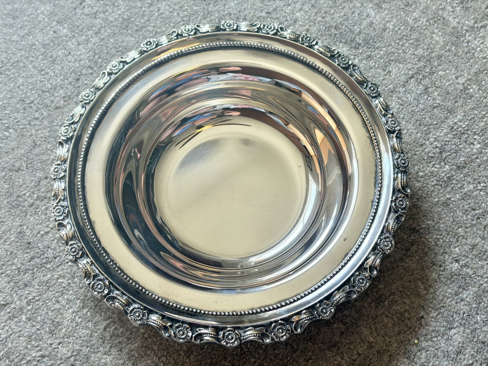 Lunt Silverplate Vintage Bowl with Raised Floral Edges Catalog L-27