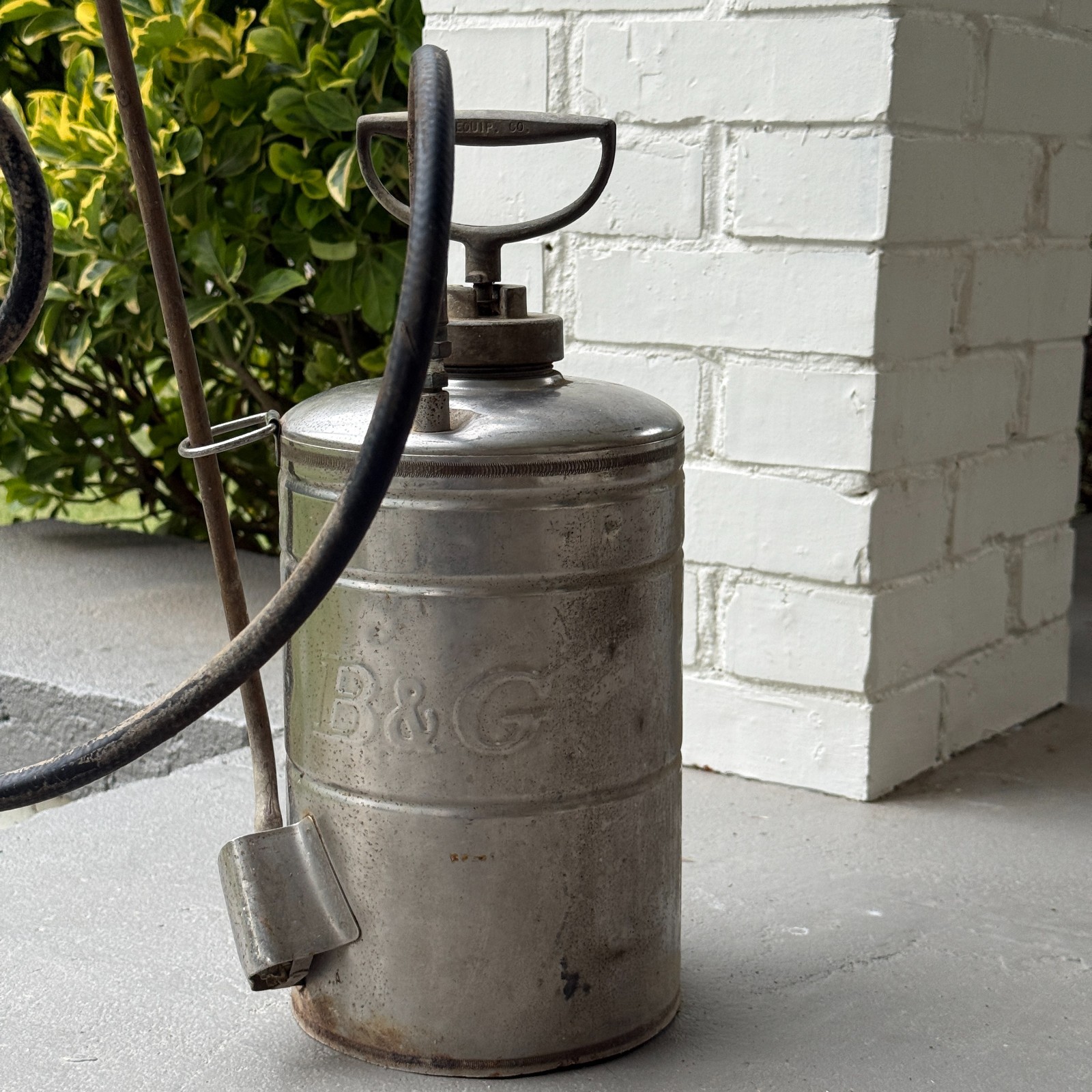 B&G Vintage 1 Gallon Brass Pump Sprayer Tank with Wand Pest Control B & G