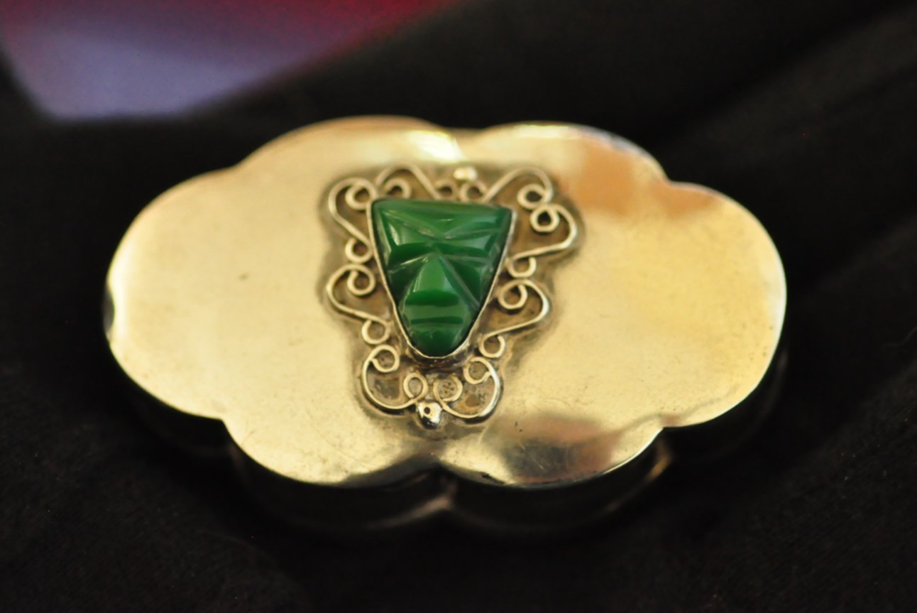 Beautiful Mexico Sterling 925 Trinket Box Carved Green Onyx Warrior – 2¼” – 22g