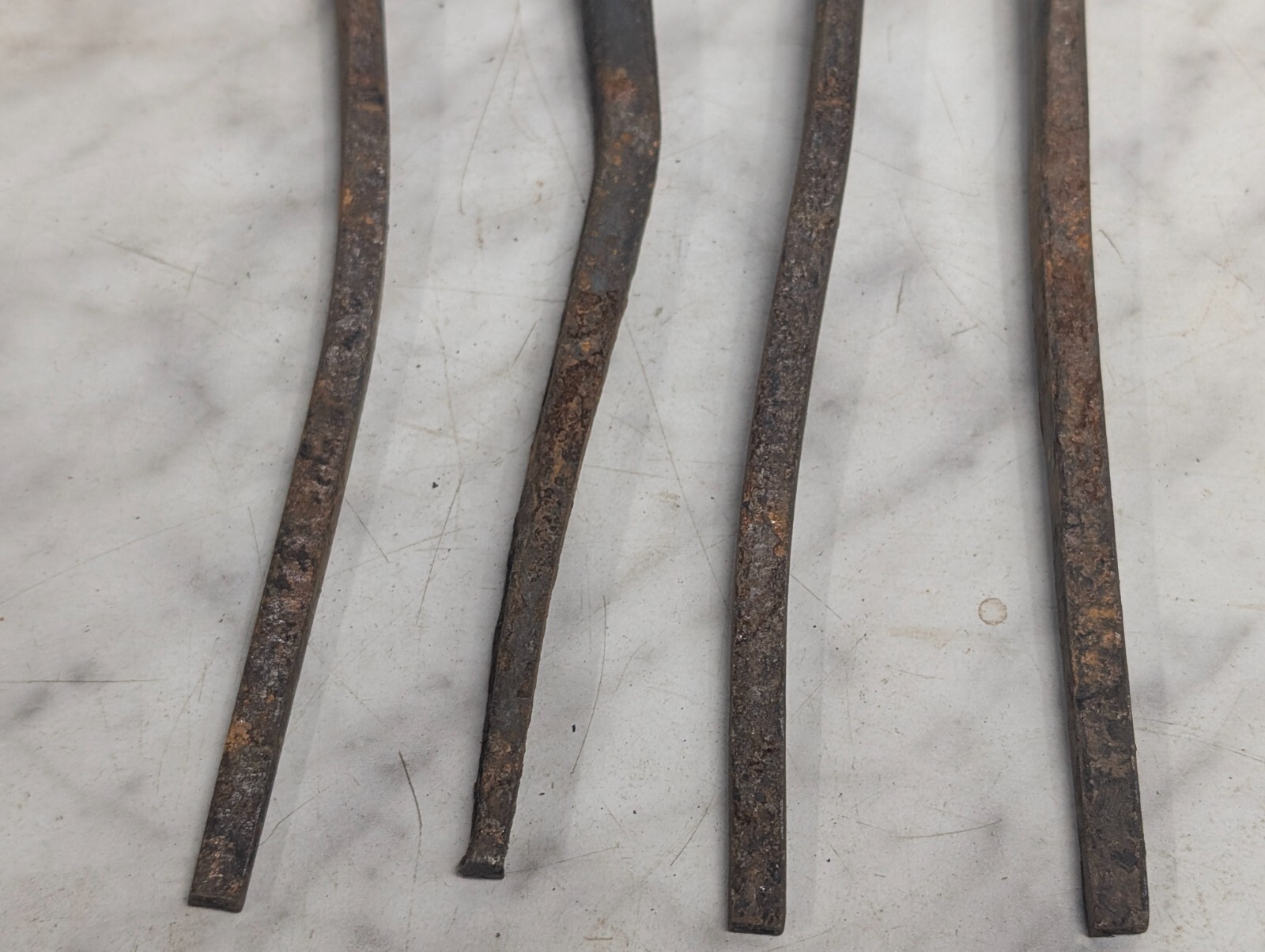 Lot QTY 5 Antique ~6″ long square cut nails Steel Iron Blacksmith DIY Metal Art