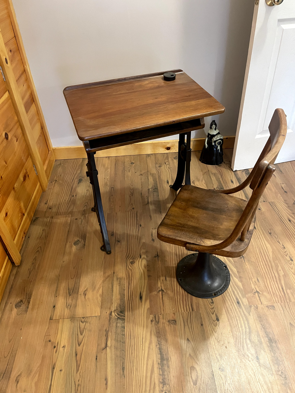 Kenney Bros & Wolkins Schoolhouse Desk & Chair Made in Boston Mass
